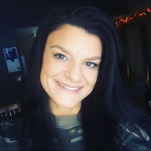 Meet your Posher, Nikki